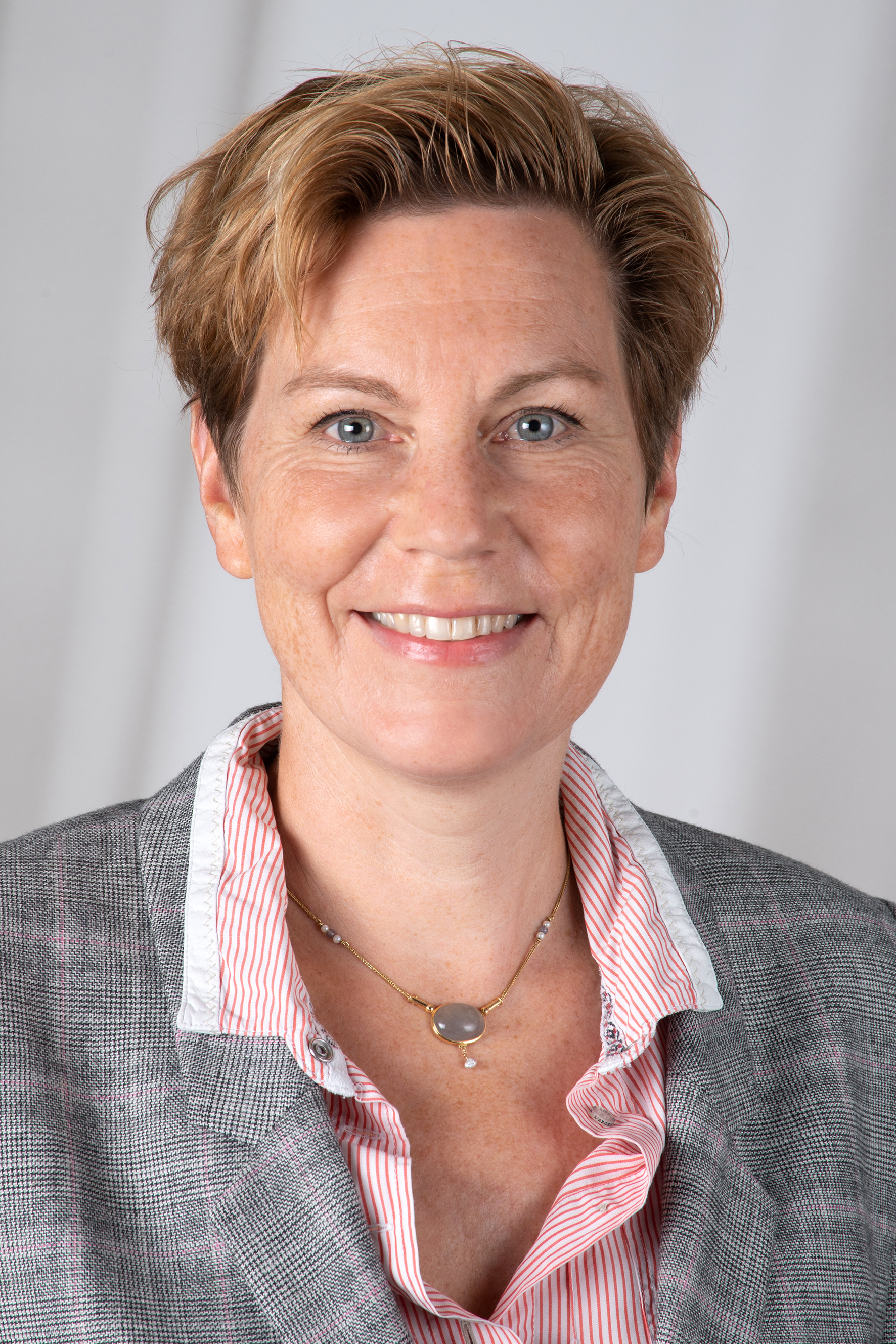 Prof. Dr. med. Dr. phil. Eva Winkler